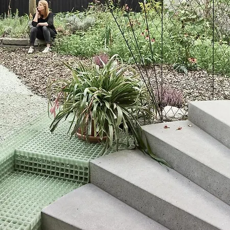 Herzige In Altem Gemaeuer * Linec