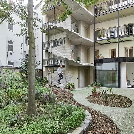 Herzige In Altem Gemaeuer Linz