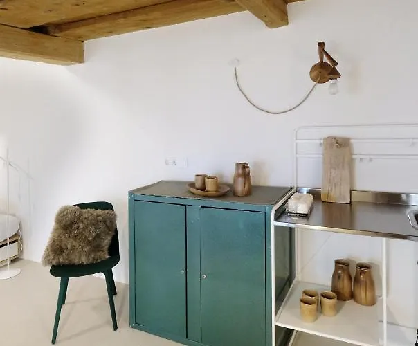 Herzige In Altem Gemaeuer Linz